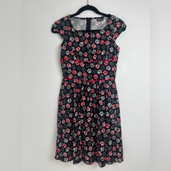 Retrolicious Black & Red Paw Print Fit & Flare Pinup Rockabilly Cotton Dress S - Picture 3 of 10